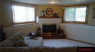 5th image of 55 Turner Ct