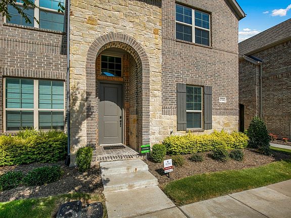 2nd image of 2726 Shelby Dr