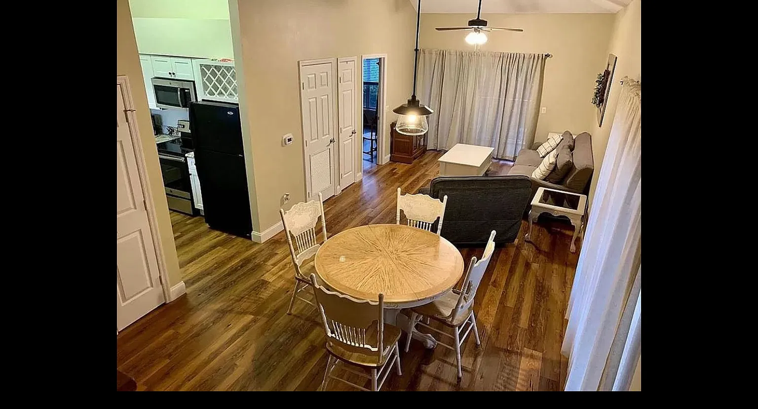 1 bed, 850 sqft, $1,650 — Photo 2