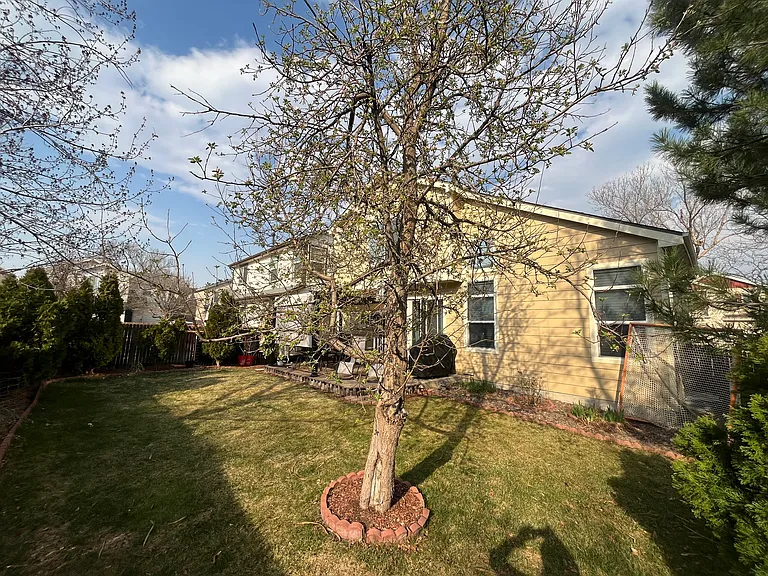 1245 S Chester Ct — Photo 4
