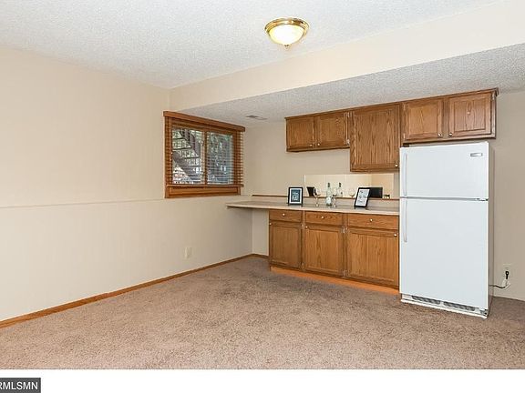 4th image of 11982 Blackfoot St NW