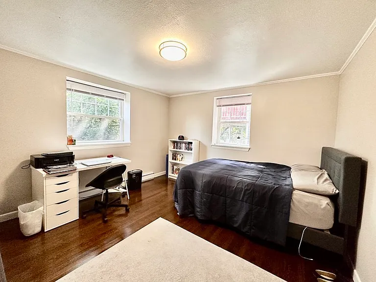 520 Talbot Ave #8 — Photo 9