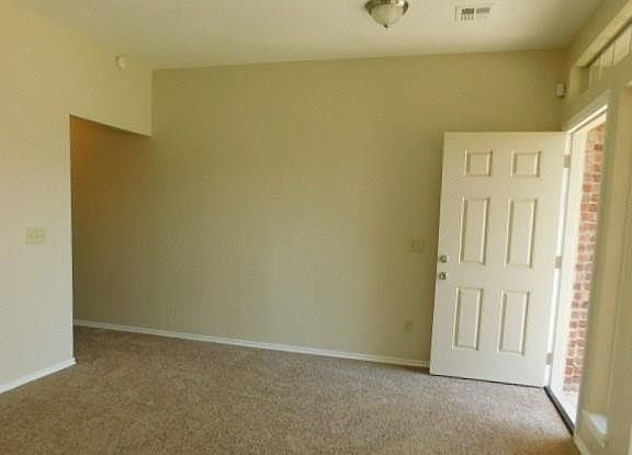 2nd image of 8615 Honeylocust Dr