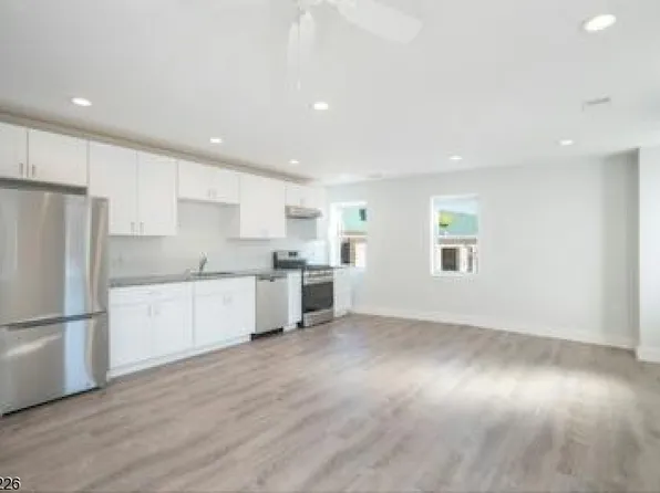 726 Bloomfield Ave, Verona, NJ 07044