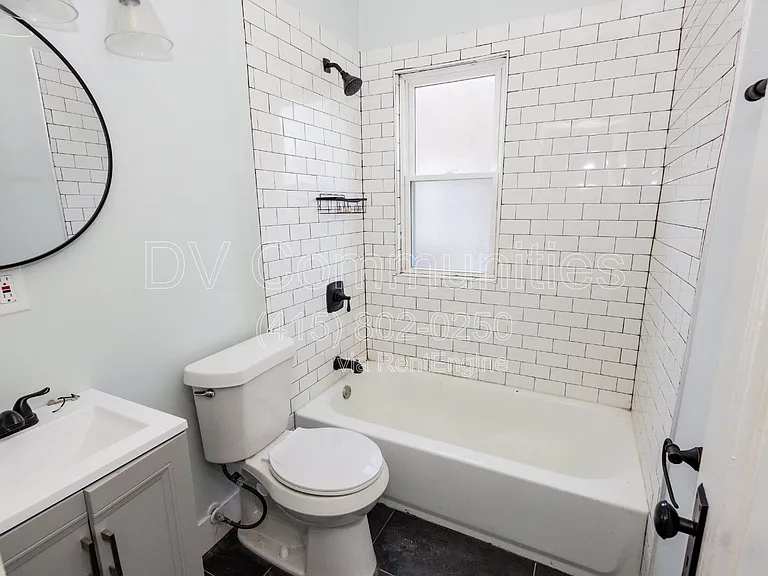 3296 E 149th St #10 — Photo 11