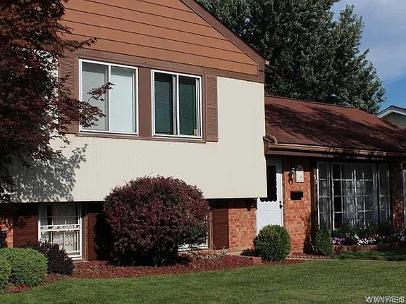2nd image of 52 Queens Dr