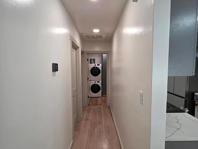 4034 E Moreland St #2 — Photo 8