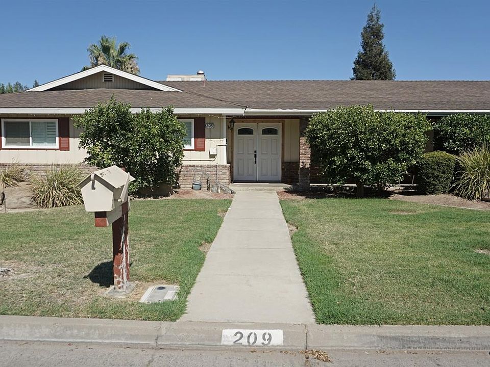 1st image of 209 Sassafras Dr