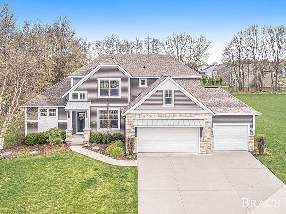2nd image of 5421 Harvest Moon Ct NE