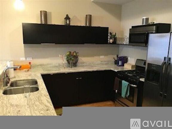 5th image of 2157 N Damen Ave #202A