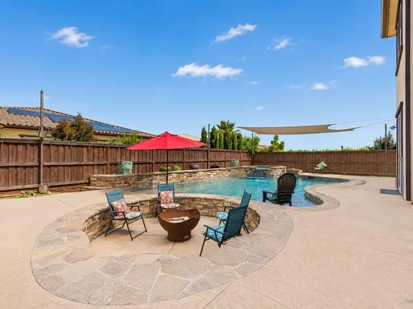 306 Shining Horse Way, Vacaville, CA 95688