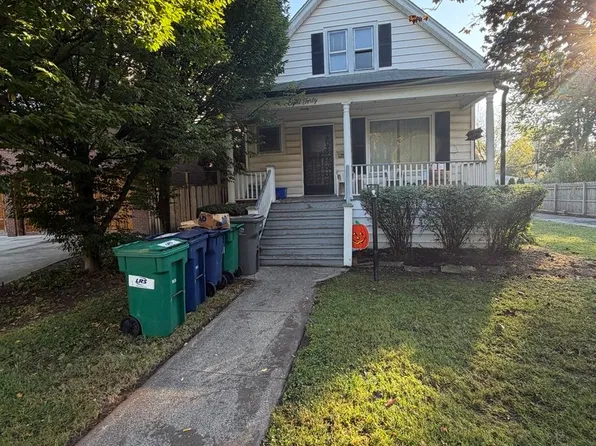 (undisclosed Address), Oak Park, IL 60302