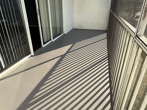 4th image of 22234 Edgewater Dr Unit 206