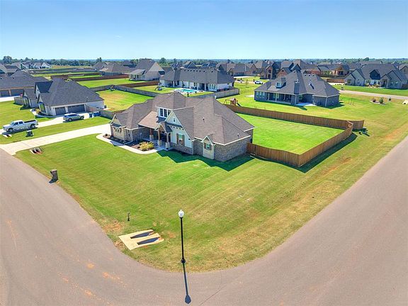 3rd image of 1017 Dorsi Way