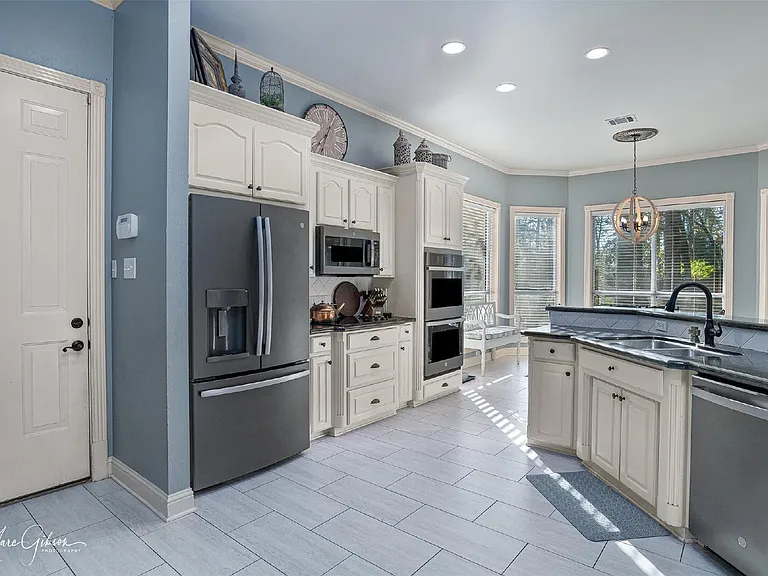 1310 Bay Ridge Dr — Photo 11