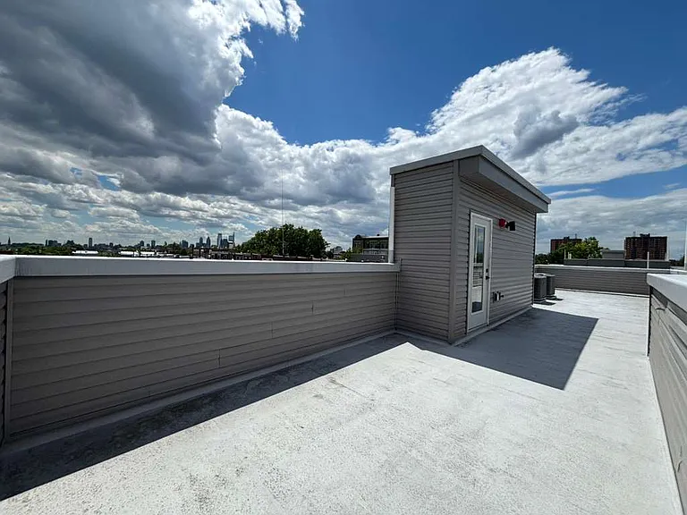 2439 N Marshall St #3 — Photo 14