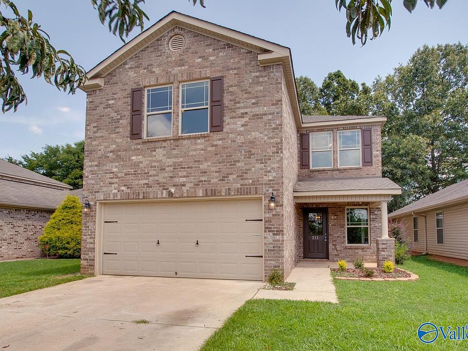1st image of 211 Bermuda Lakes Dr