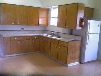 3rd image of 814 E University Ave