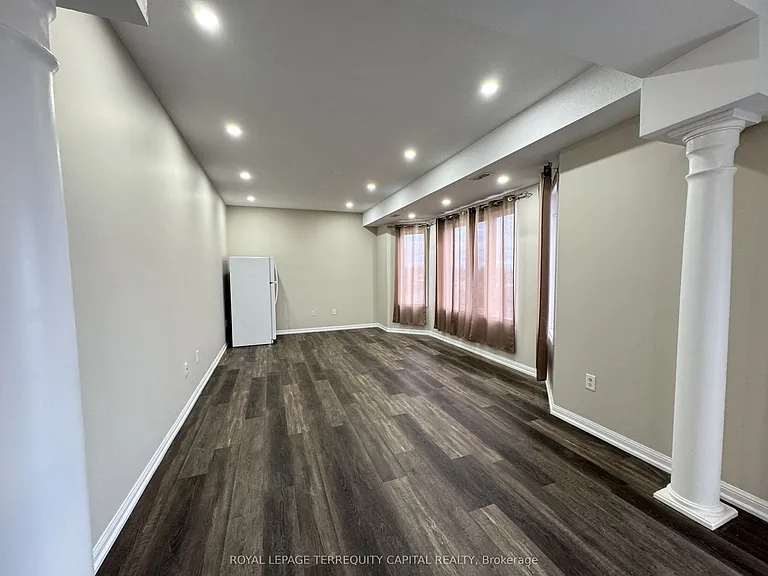 349 Edgehill Dr — Photo 8