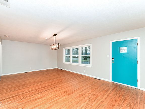 4th image of 4525 Melbourne Rd