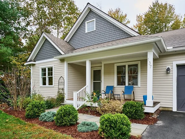 137 Emerson Way, Northampton, MA 01062