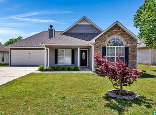 137 Spring St, Calera, AL 35040