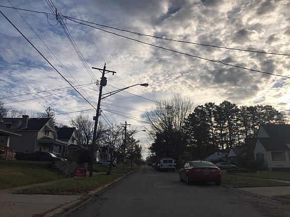 5th image of 3830 Kirkup Ave