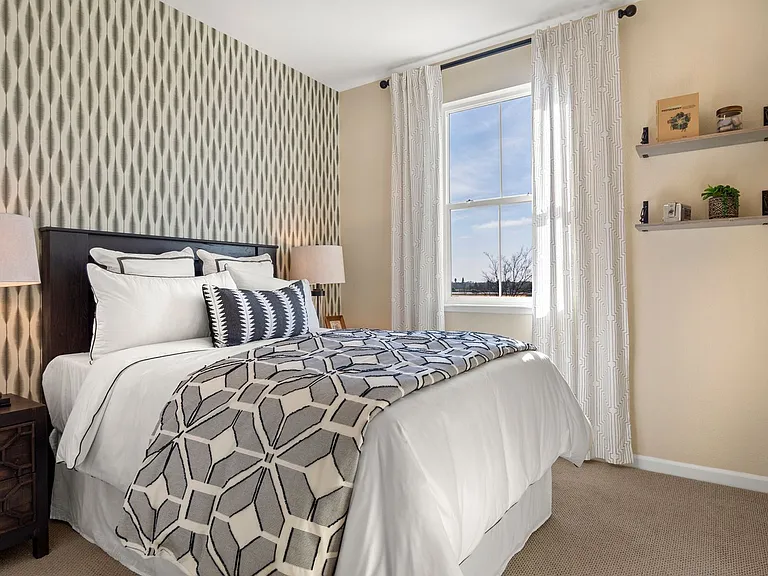 Spacious Townhomes in Provence at Natomas — Photo 40