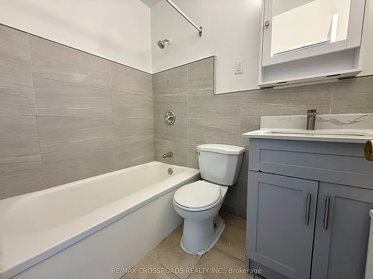 2770 Yonge St #302 — Photo 6