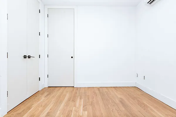 Rented by Nooklyn NYC LLC | media 57