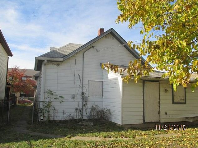 2nd image of 1413 S Reisner St