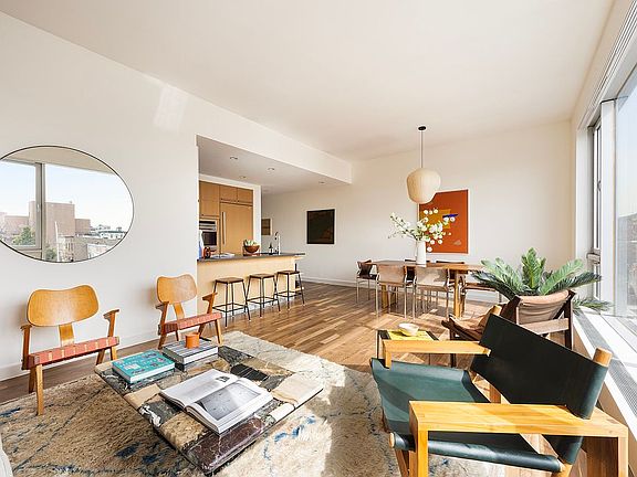 4th image of 120 N 7th St APT 3H