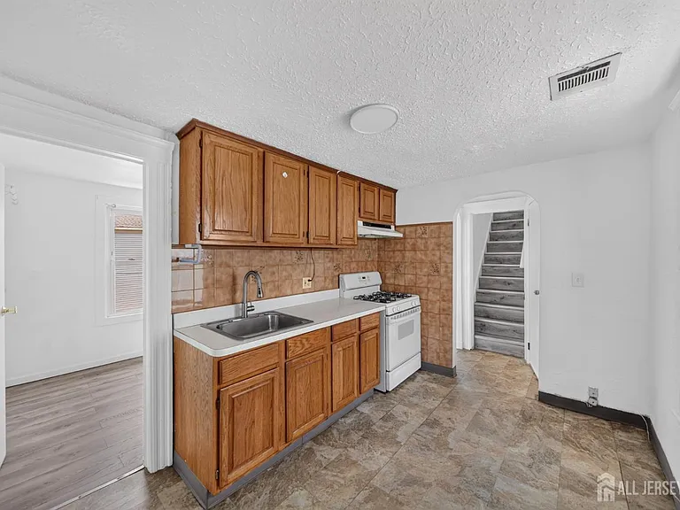 23 Union St #2 — Photo 2
