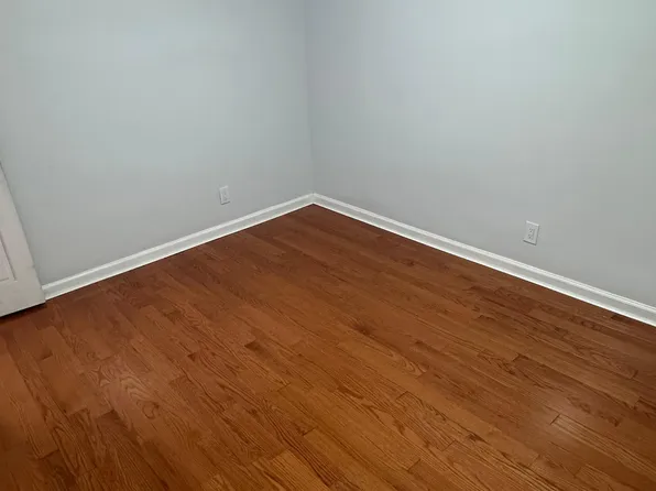 2545 97th St, East Elmhurst, NY 11369