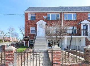 35-01 202nd St FLOOR 2, Bayside, NY 11361