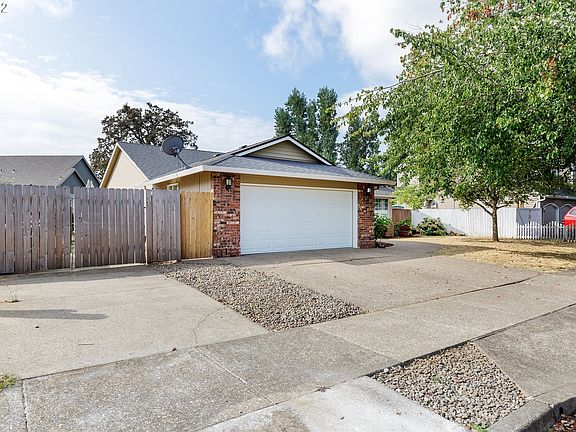 2nd image of 314 Julie Ann Dr