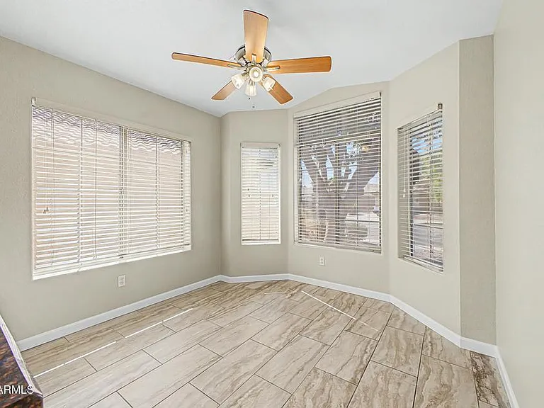 558 W Bluefield Ave — Photo 5
