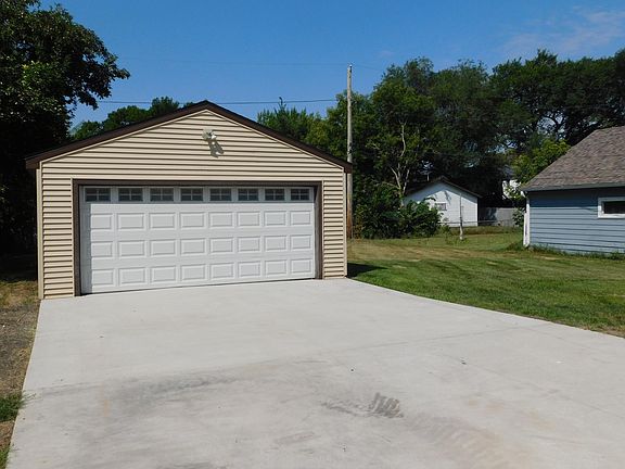 5th image of 413 22nd St S
