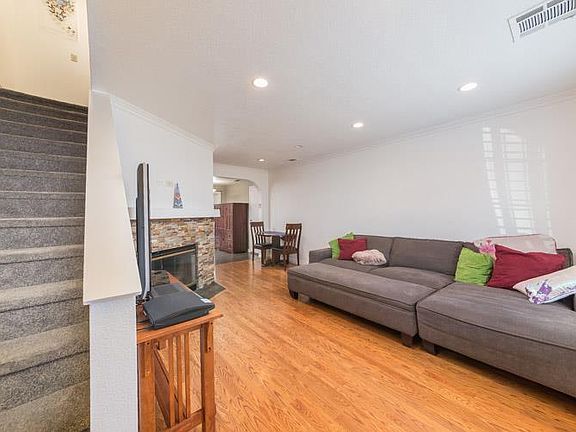 3rd image of 5219 Jacana Ln