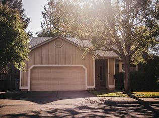 1576 Cabernet Cir, Santa Rosa, CA 95403
