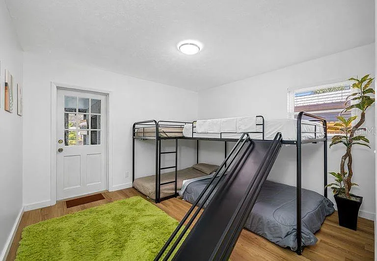 4409 W Pearl Ave — Photo 13