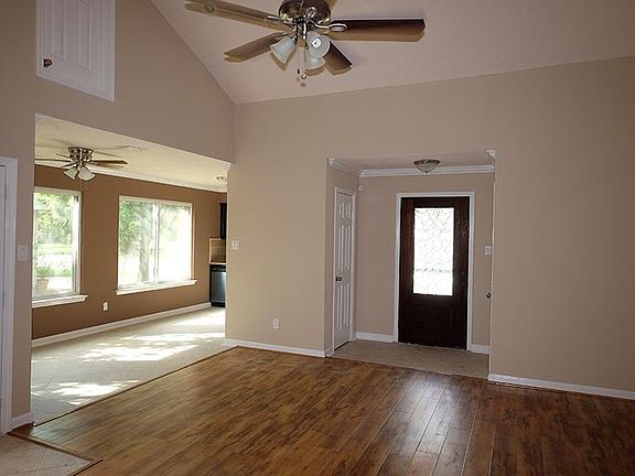 3rd image of 14030 Towne Way Dr