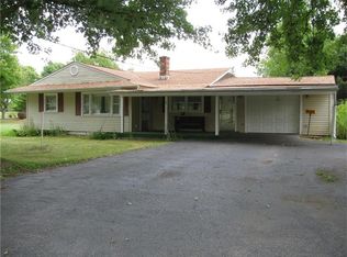 1701 Arlington Dr, Greenville, PA 16125