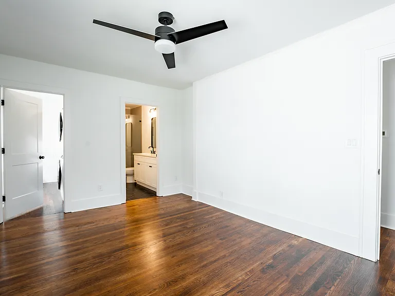 2692 Knox St NE — Photo 8