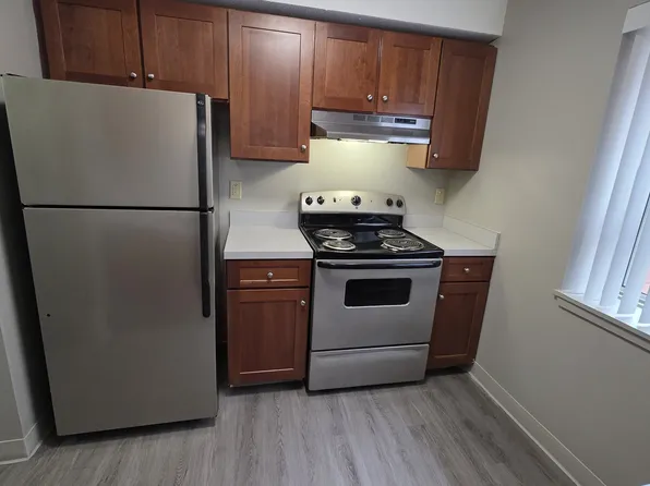 96 Westwind Rd APT 309, Dorchester, MA 02125