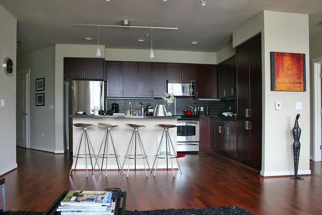 125 Ferncliff Avenue NE — Photo 4