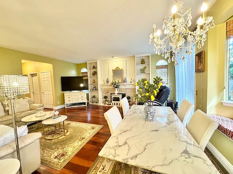 1812 Fox Springs Cir — Photo 8