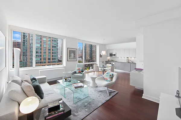 Rented by JG Realty Associates Inc. | media 15