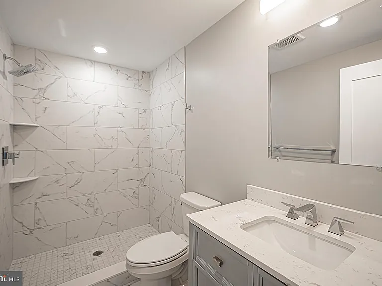 746 S 16th St #2B — Photo 11