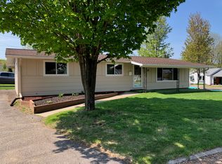 17 W Itasca St, Rhinelander, WI 54501